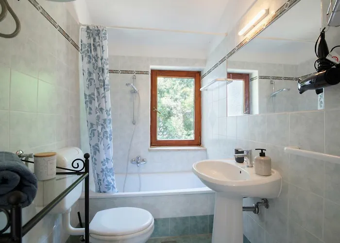 Luca's Apartman Póla